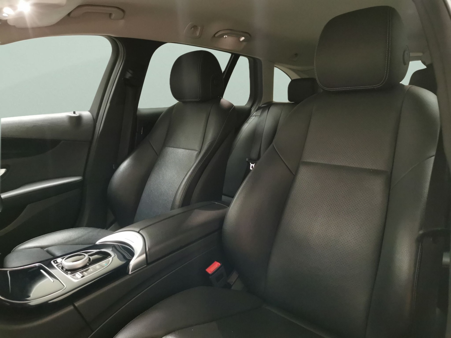 Used Mercedes-Benz C Class 2019 for sale - 78054015: Photo 6