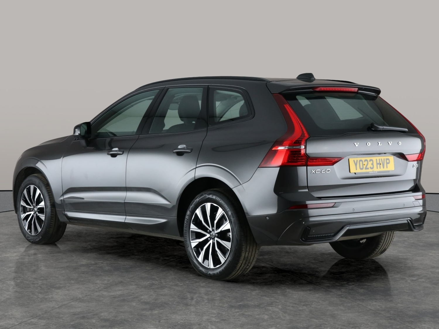 Used Volvo XC60 2023 for sale - 76650833: Photo 12