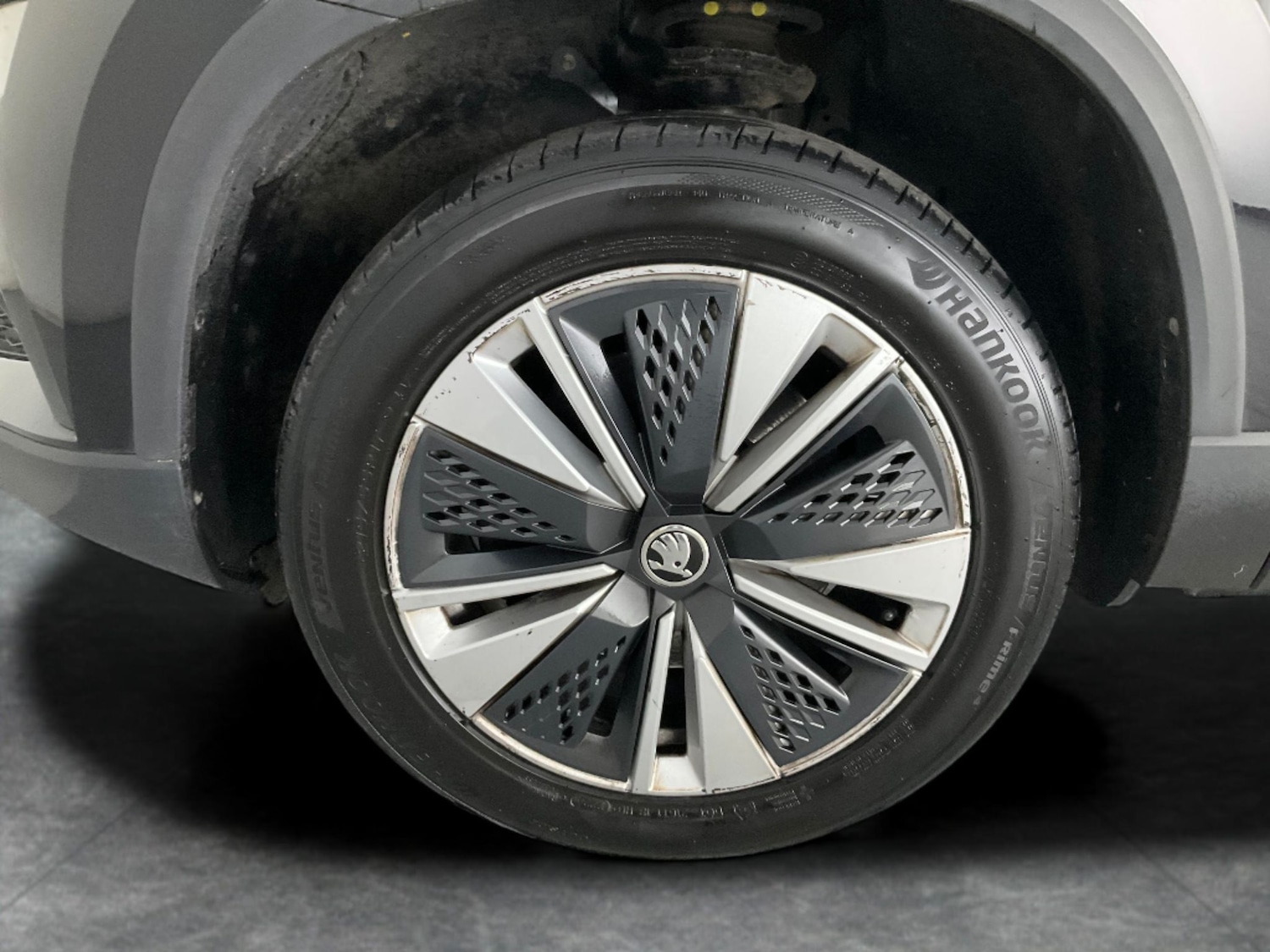 Used Skoda Karoq 2022 for sale - 76344783: Photo 32