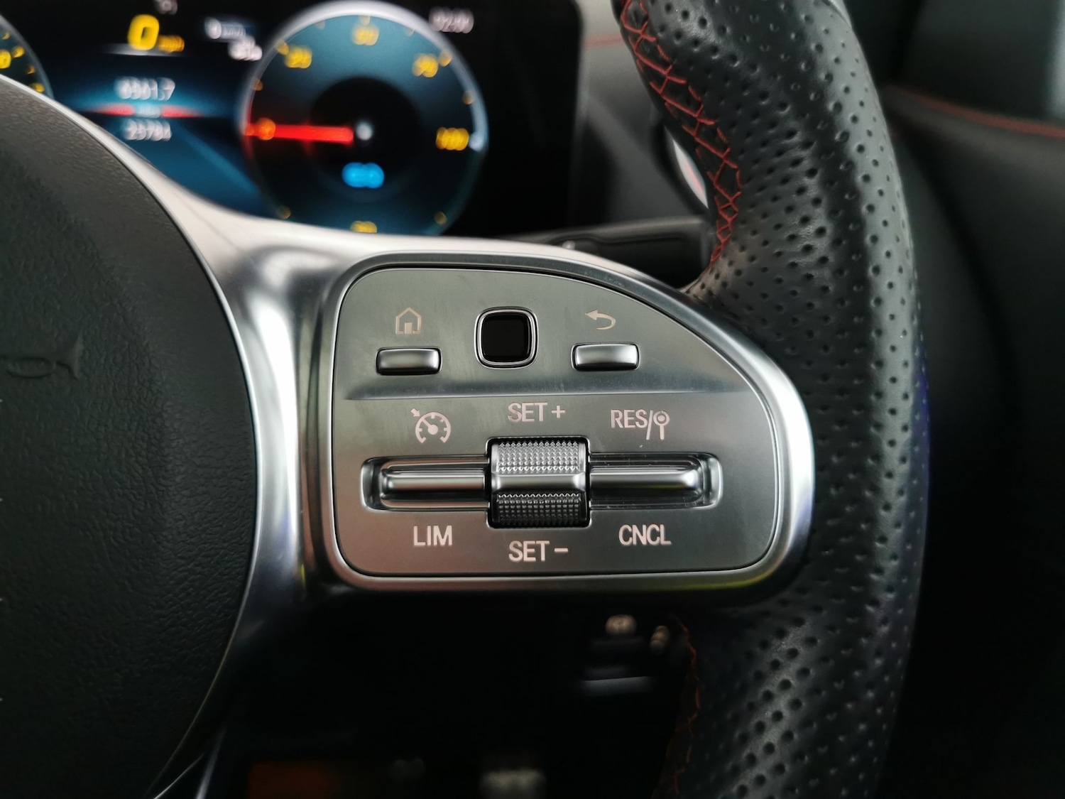 Used Mercedes-Benz EQA 2023 for sale - 77981254: Photo 25