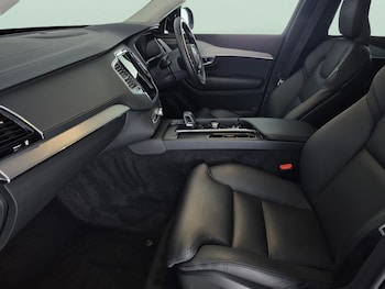 Used Volvo XC90 2023 for sale - 79367342: Photo