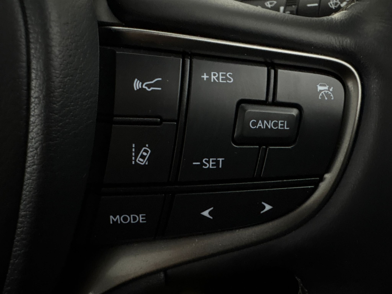 Used Lexus UX 2023 for sale - 77283473: Photo 21