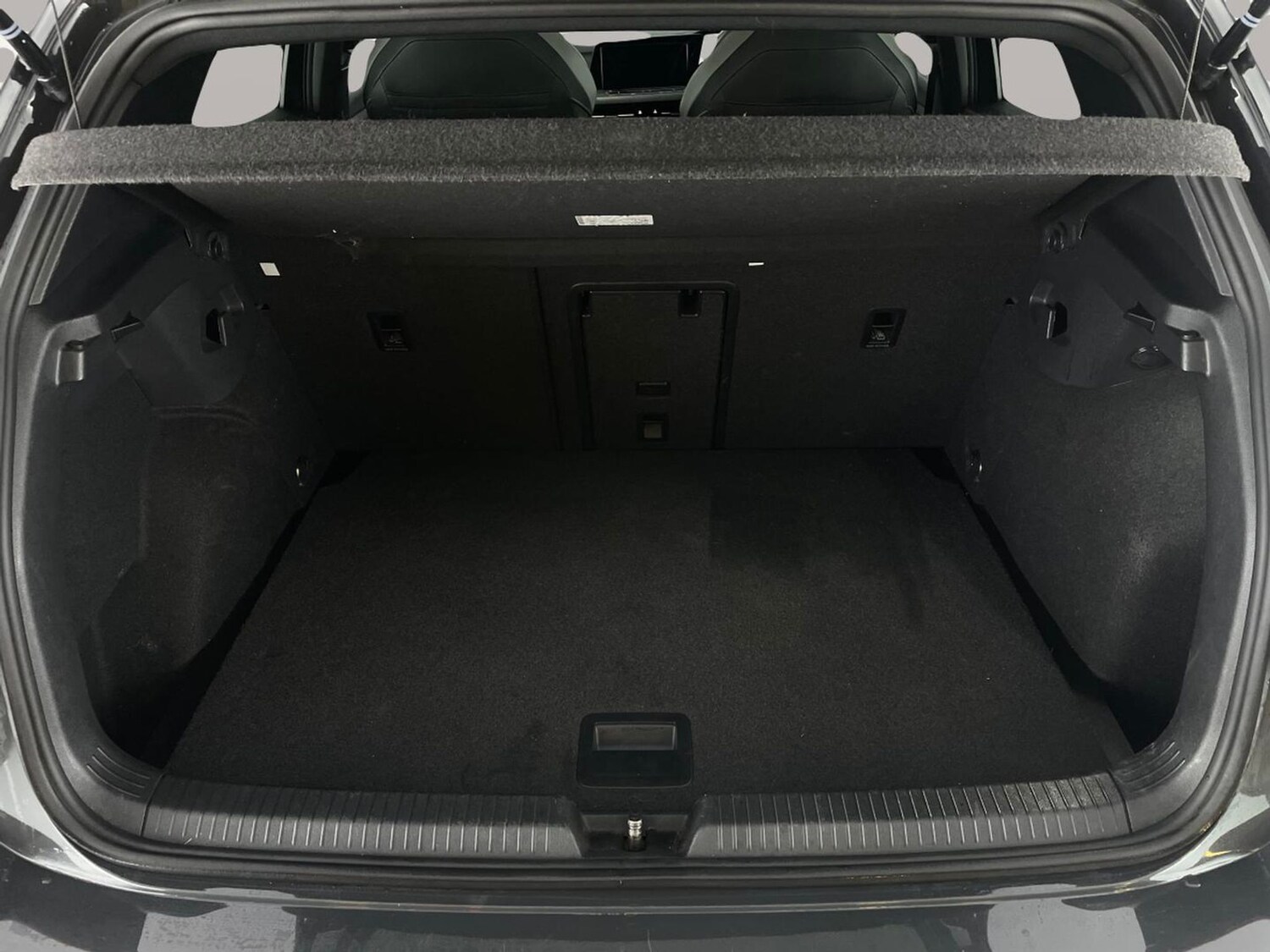 Used Volkswagen Golf 2022 for sale - 77502352: Photo 34