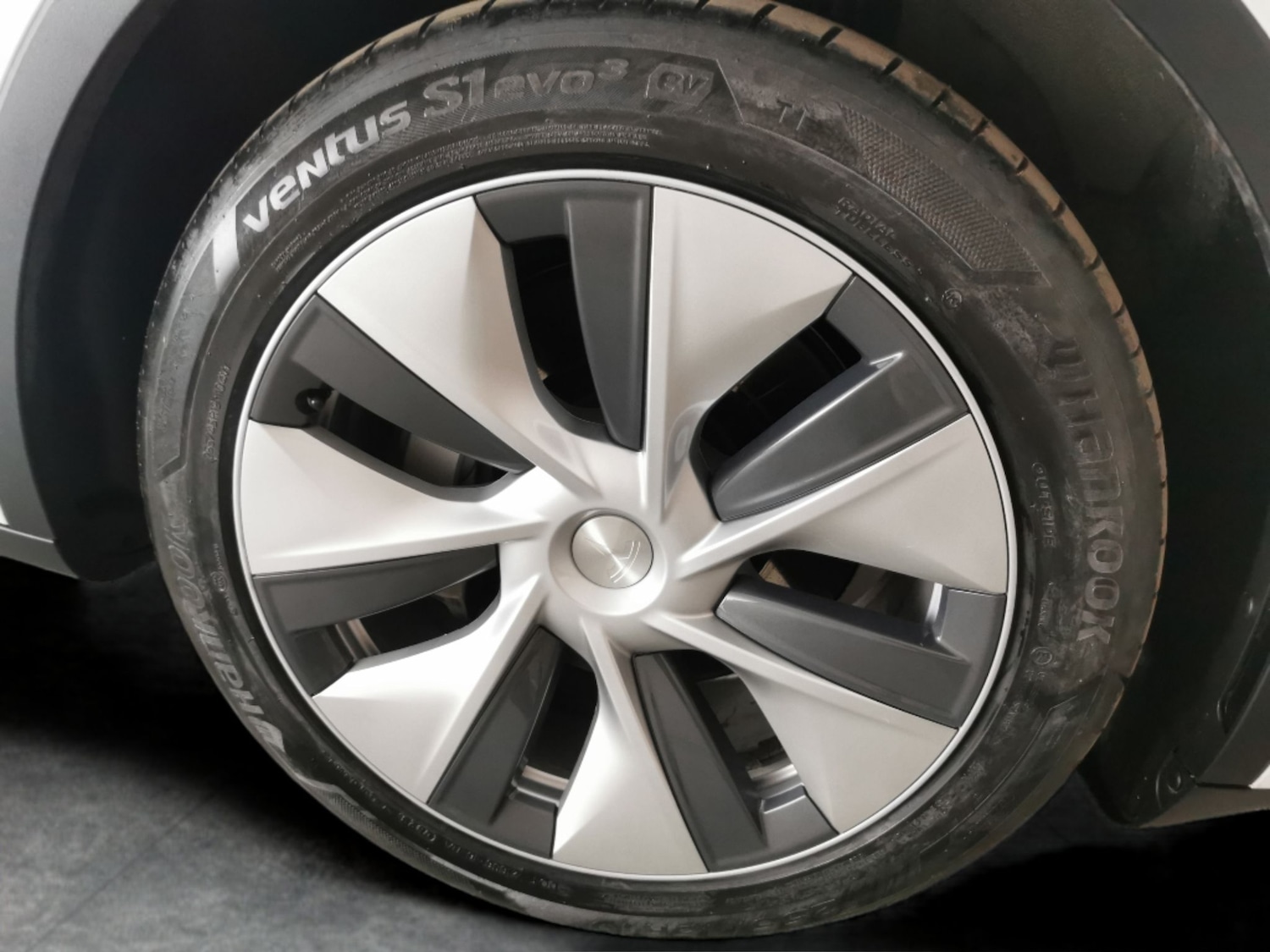 Used Tesla Model Y 2023 for sale - 76534208: Photo 26