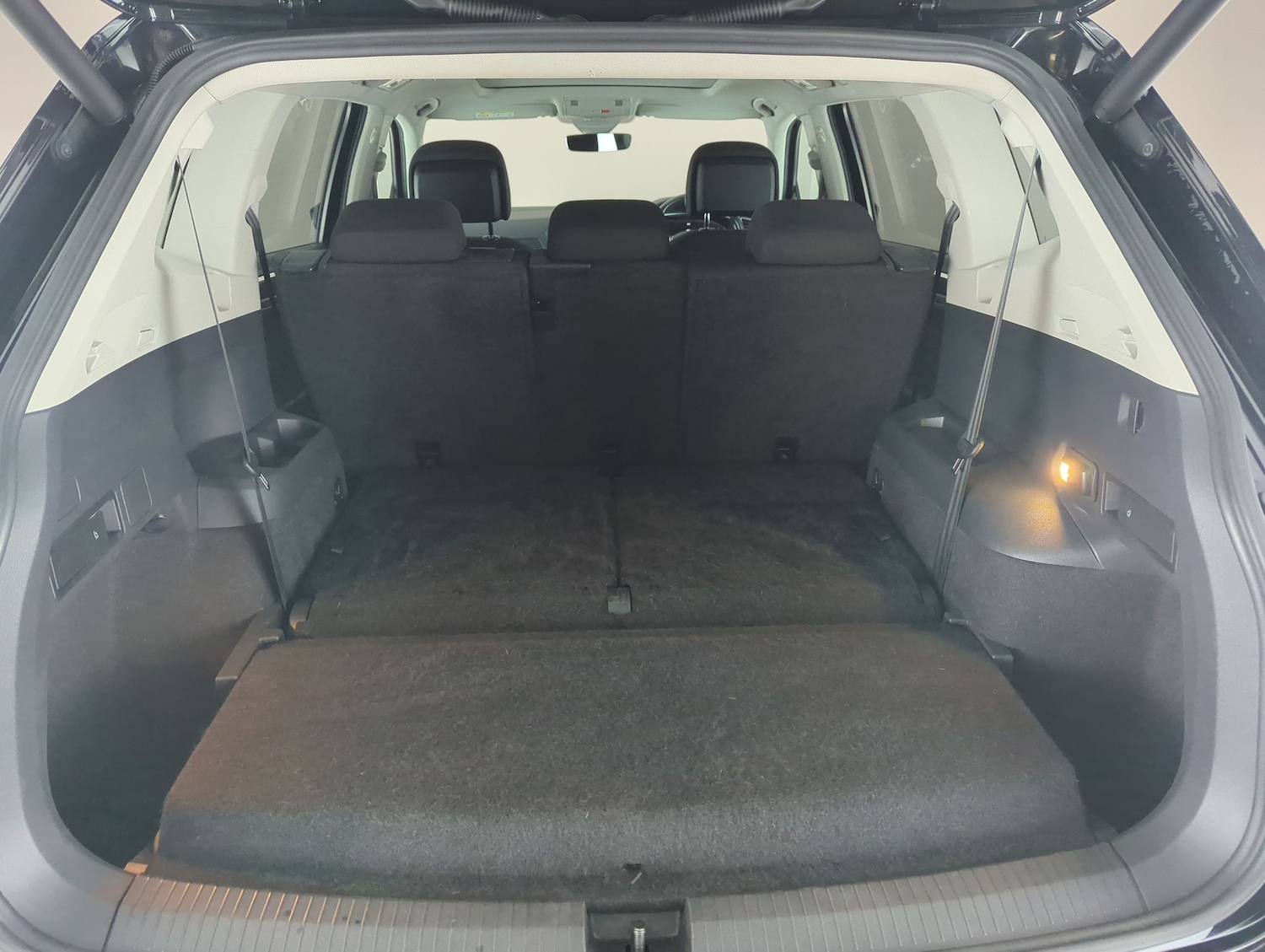 Used Volkswagen Tiguan Allspace 2021 for sale - 77732976: Photo 34