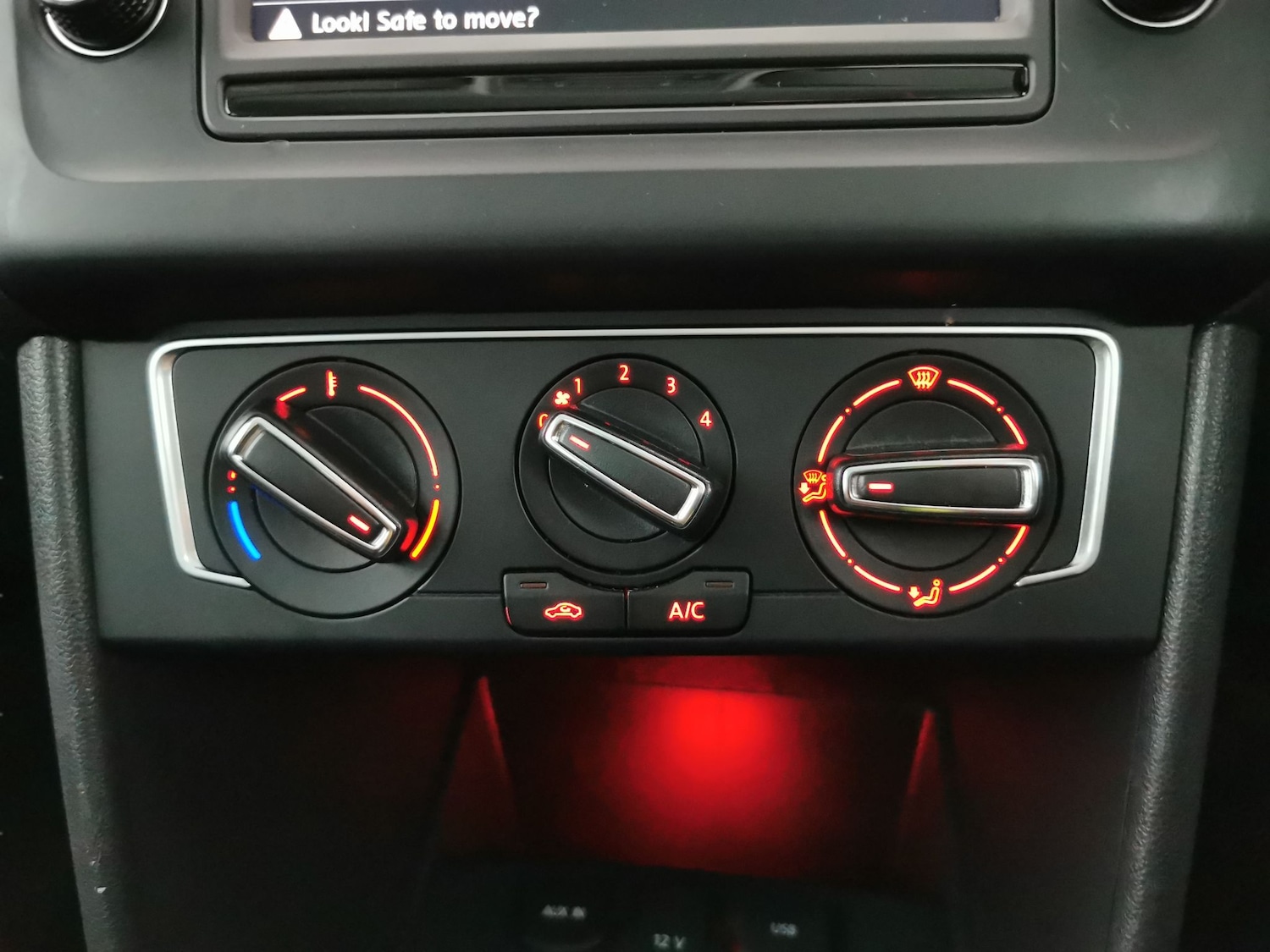 Used Volkswagen Polo 2017 for sale - 77979335: Photo 18