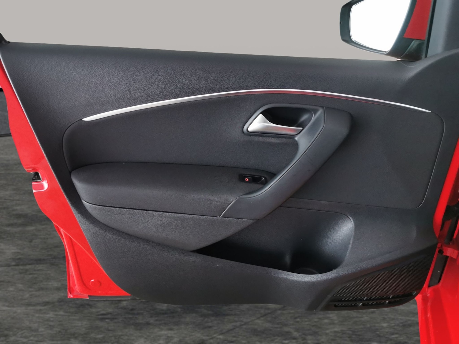 Used Volkswagen Polo 2017 for sale - 77979335: Photo 24