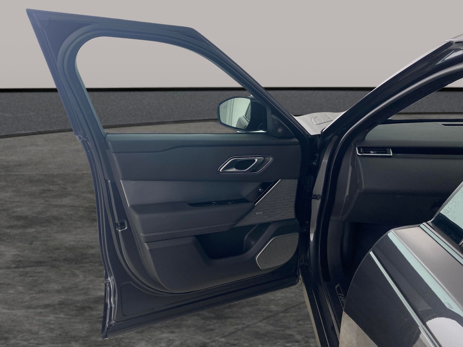 Used Land Rover Range Rover Velar 2022 for sale - 76845776: Photo 27