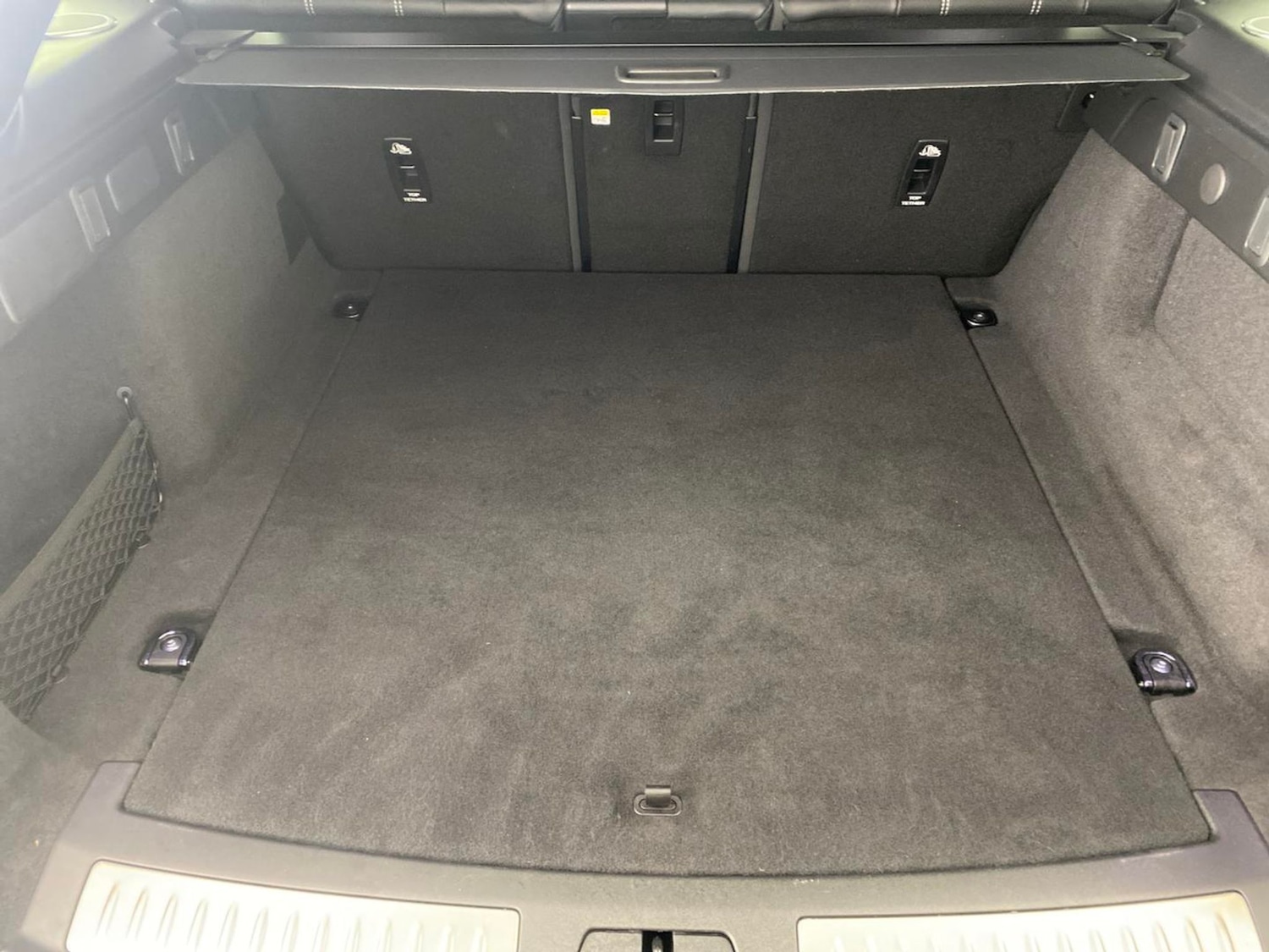 Used Land Rover Range Rover Velar 2022 for sale - 76845776: Photo 8