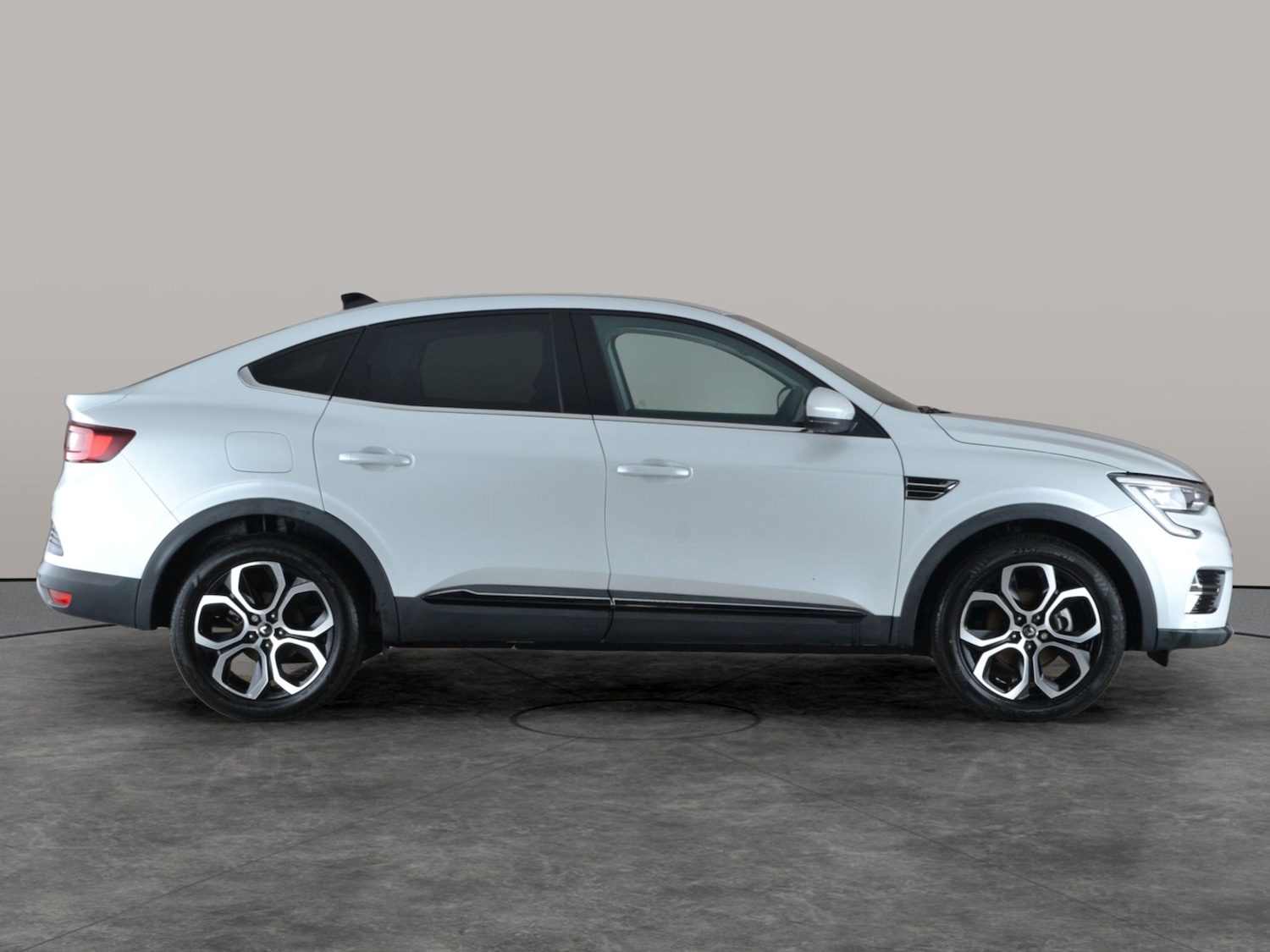 Used Renault Arkana 2022 for sale - 77569893: Photo 9