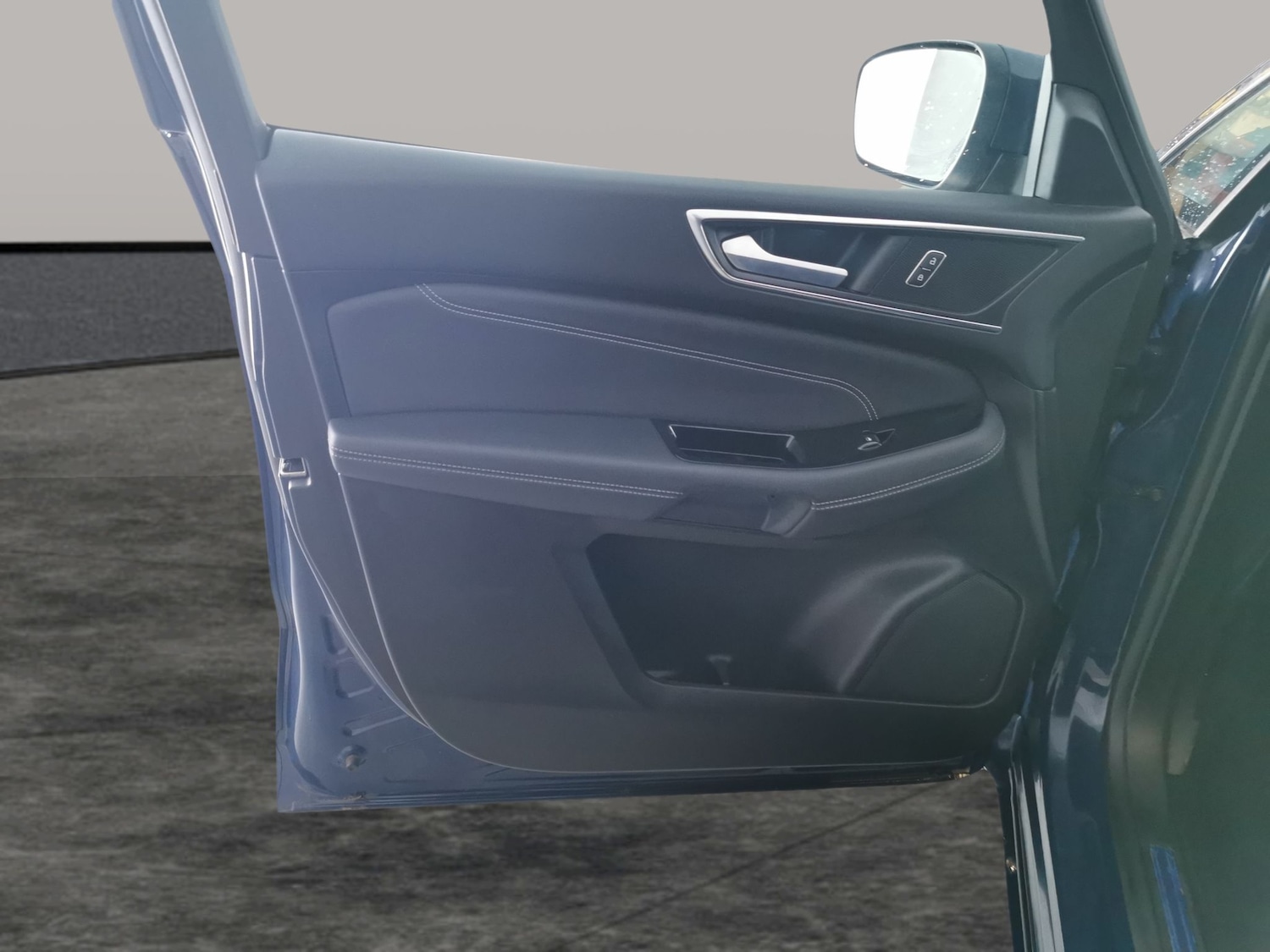 Used Ford S-Max 2023 for sale - 77562830: Photo 25