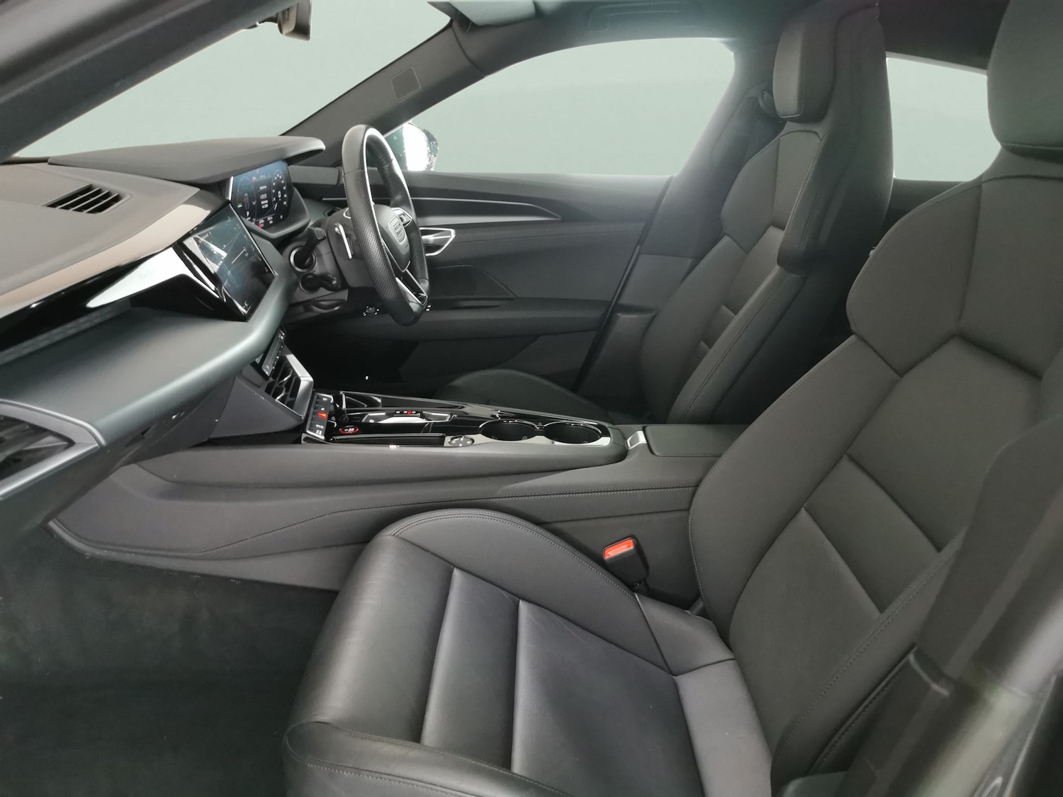 Used Audi e-tron GT 2022 for sale - 77219222: Photo 4