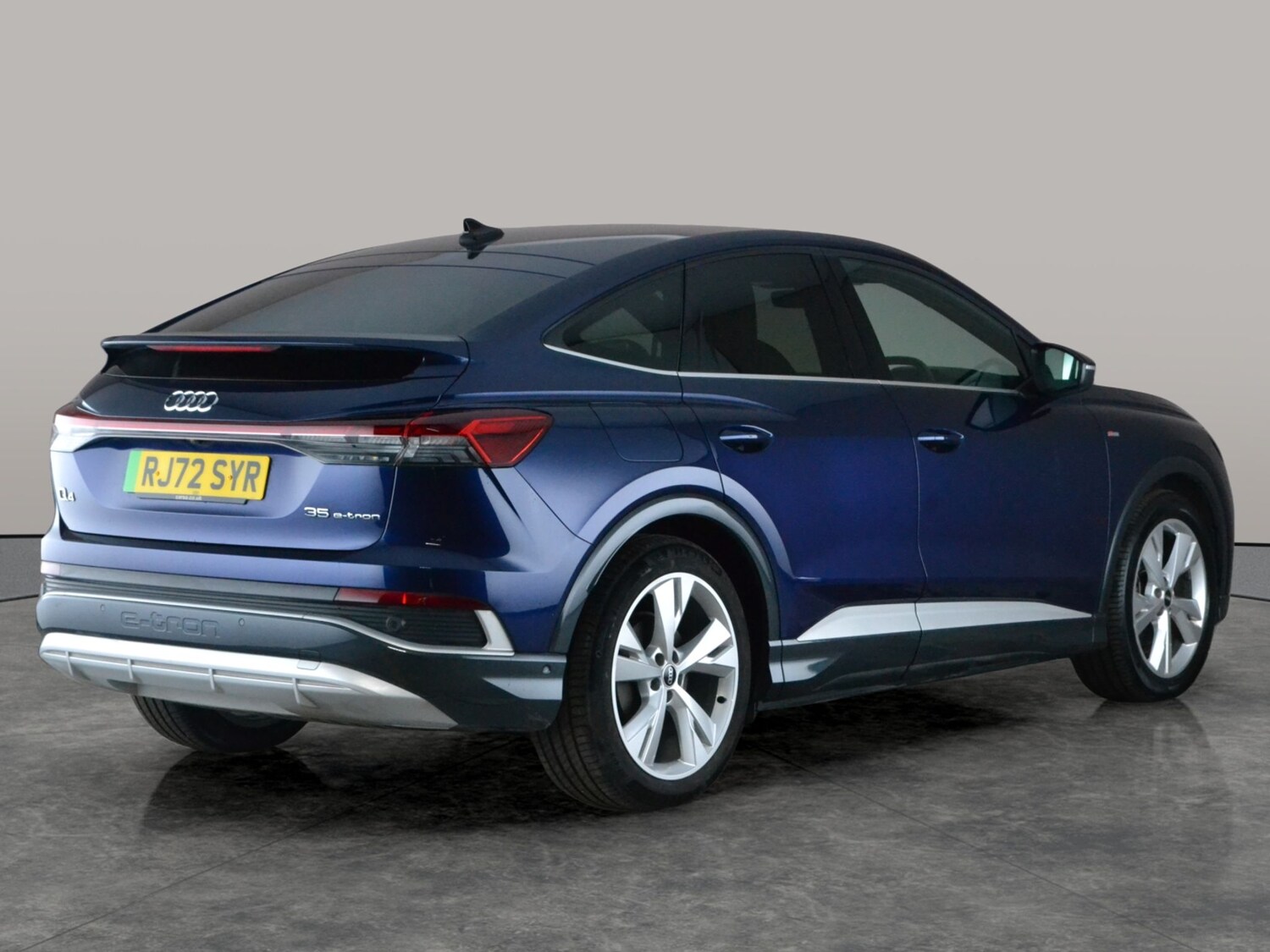 Used Audi Q4 e-tron 2022 for sale - 77815030: Photo 10