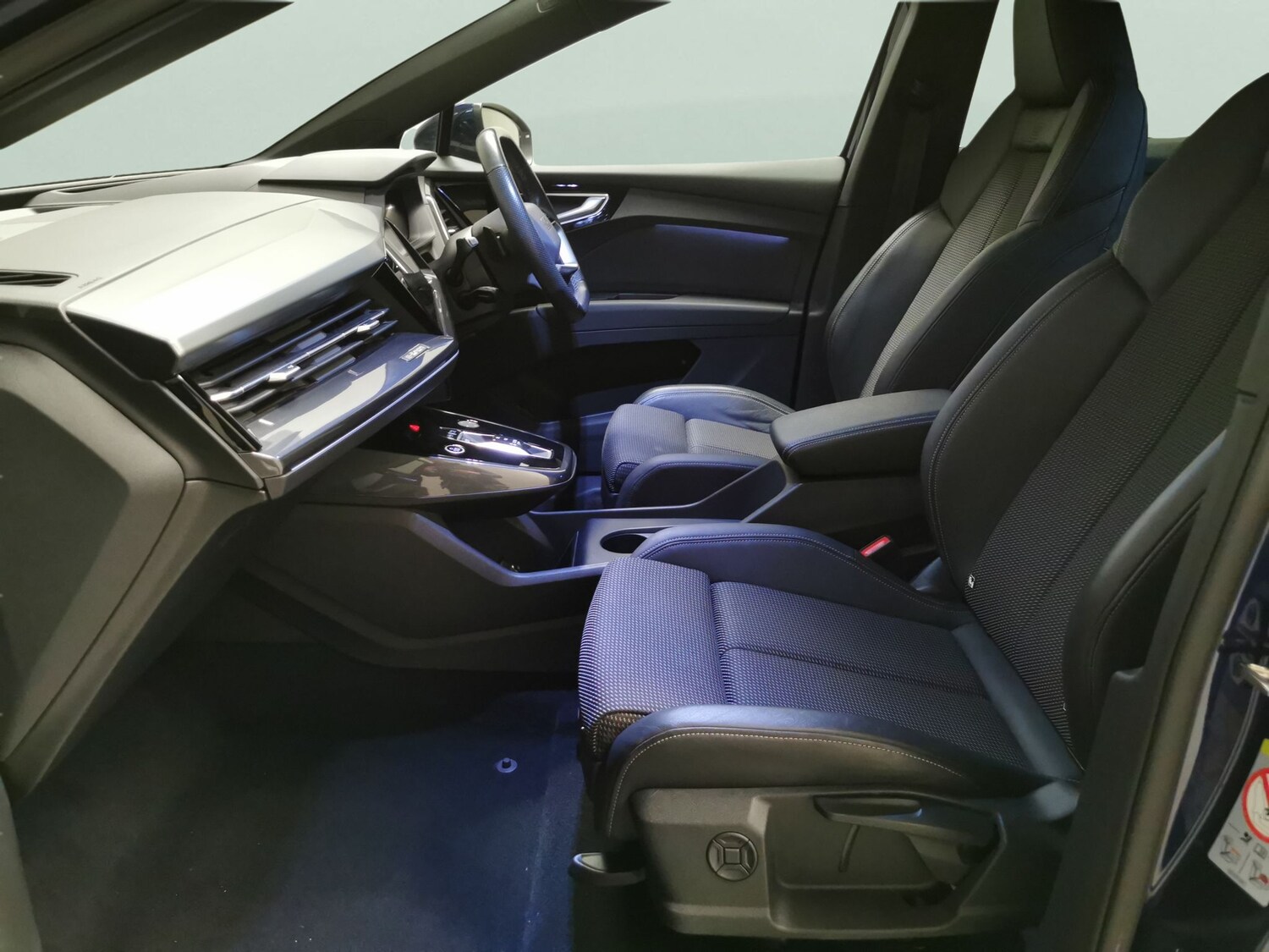 Used Audi Q4 e-tron 2022 for sale - 77815030: Photo 4