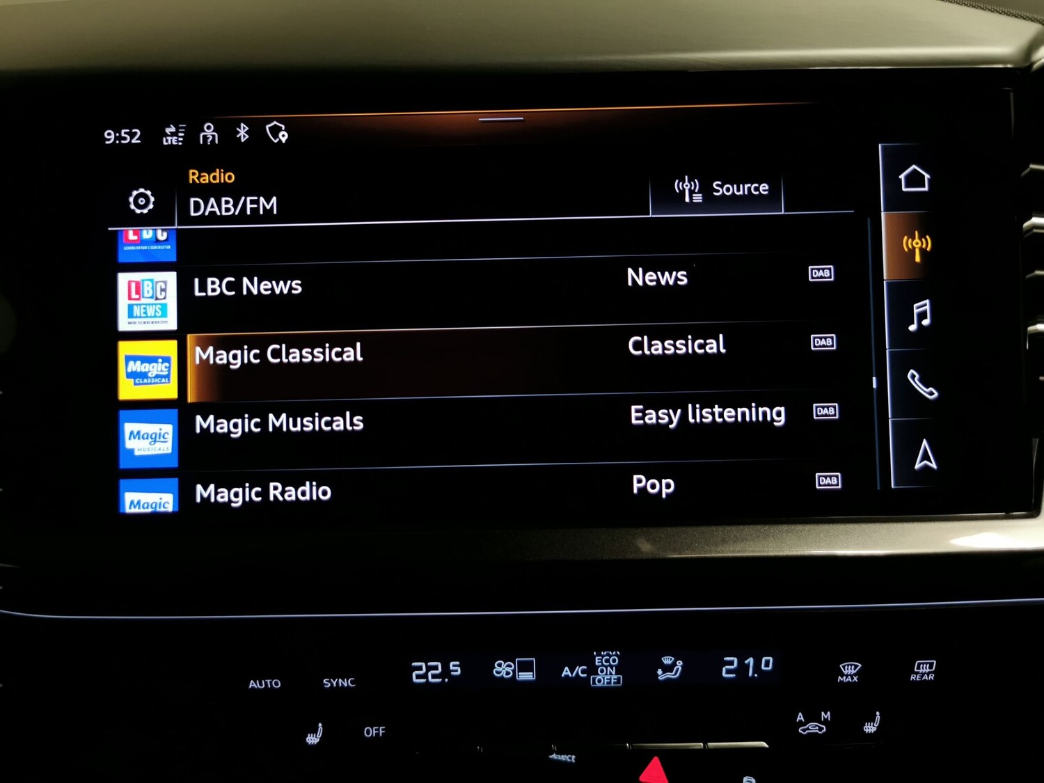 Used Audi Q4 e-tron 2022 for sale - 77815030: Photo 6