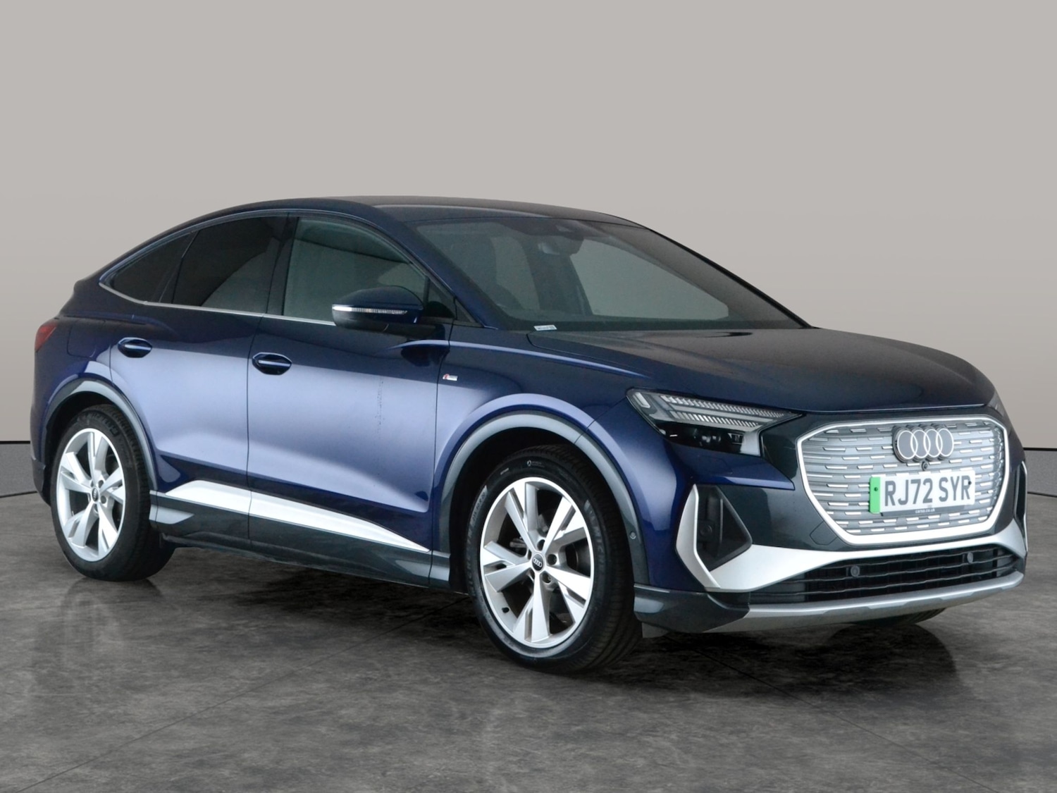 Used Audi Q4 e-tron 2022 for sale - 77815030: Photo 8