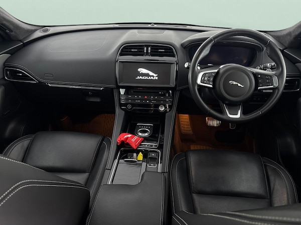 Used Jaguar F-Pace 2020 for sale - 76240798: Photo 10