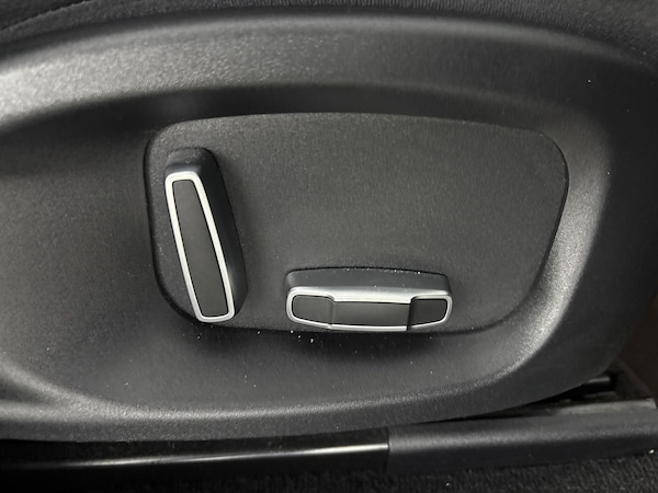 Used Jaguar F-Pace 2020 for sale - 76240798: Photo 38