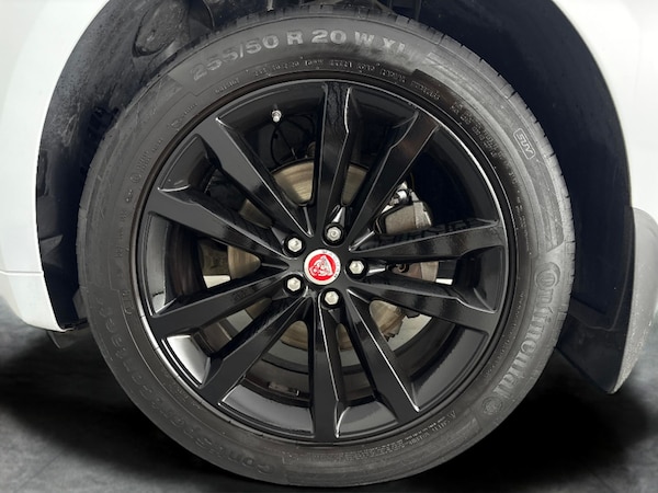 Used Jaguar F-Pace 2020 for sale - 76240798: Photo 40
