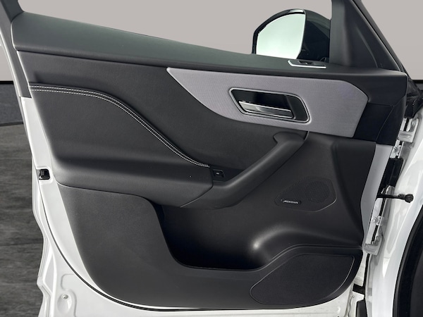 Used Jaguar F-Pace 2020 for sale - 76240798: Photo 45