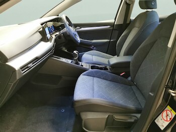 Used Volkswagen Golf 2023 for sale - 78963984: Photo