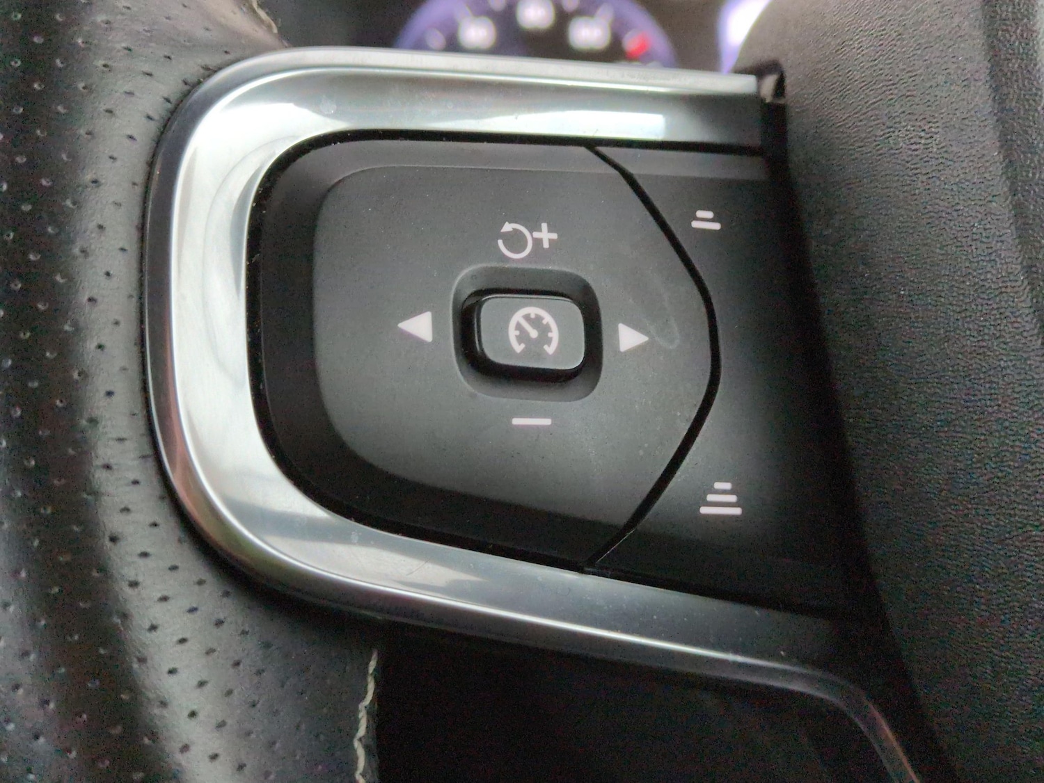 Used Volvo XC40 for sale - 77245978: Photo 20