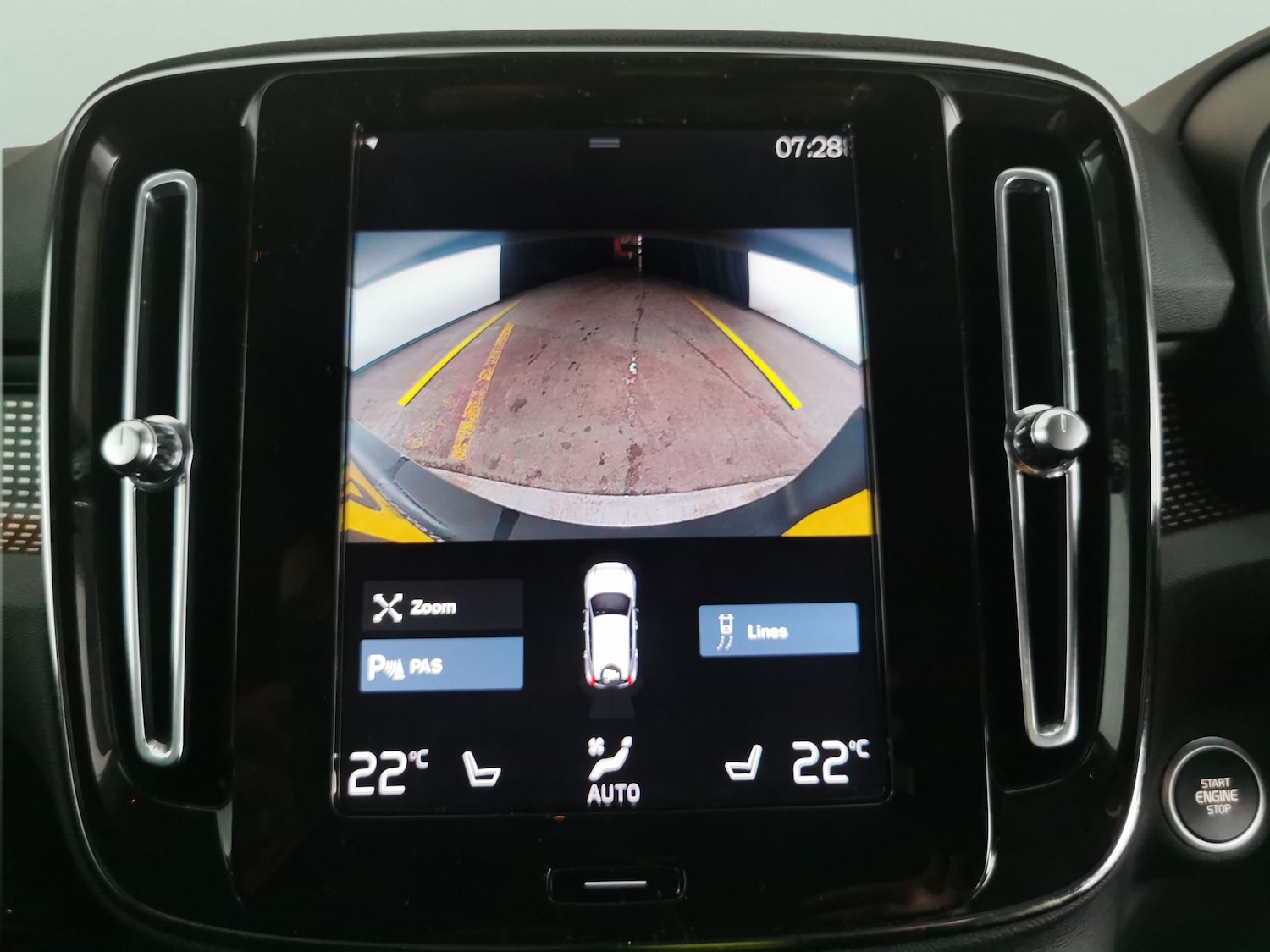 Used Volvo XC40 for sale - 77245978: Photo 6