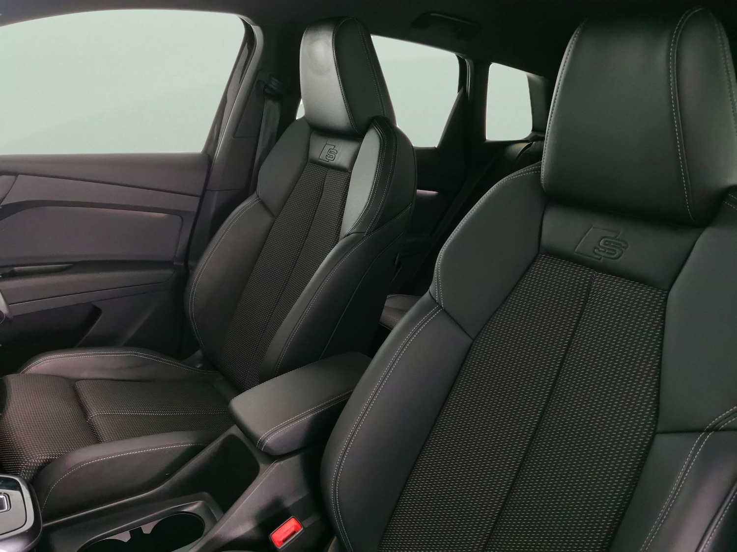 Used Audi Q4 e-tron 2022 for sale - 77262150: Photo 16