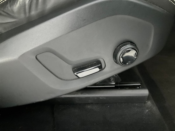 Used Volvo XC60 2022 for sale - 76322789: Photo 19