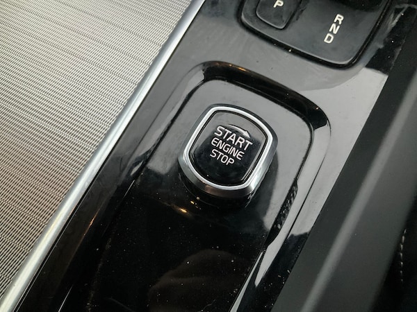 Used Volvo XC60 2022 for sale - 76322789: Photo 27