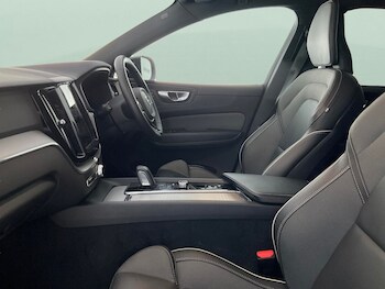 Used Volvo XC60 2022 for sale - 76322789: Photo