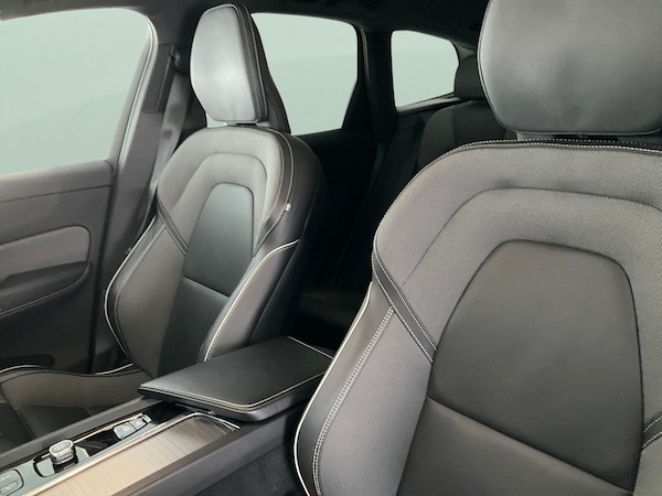 Used Volvo XC60 2022 for sale - 76322789: Photo 8
