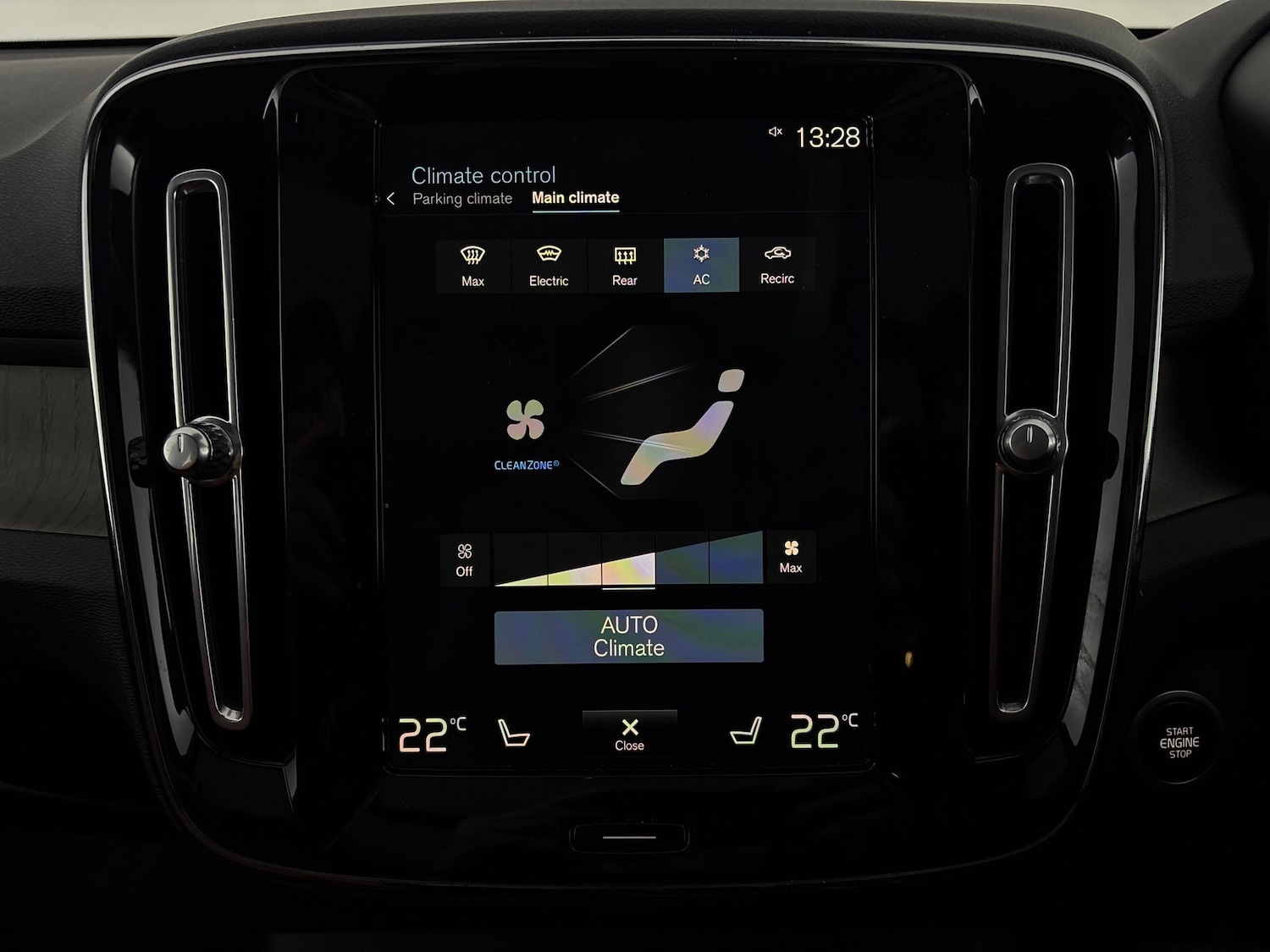 Used Volvo XC40 2021 for sale - 77932424: Photo 21