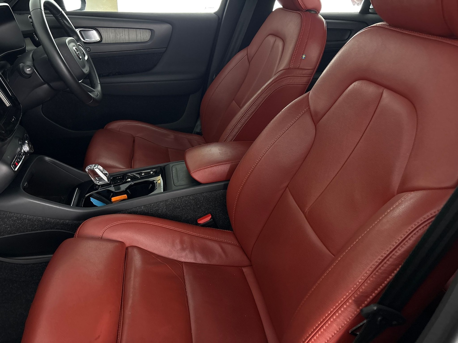 Used Volvo XC40 2021 for sale - 77932424: Photo 8