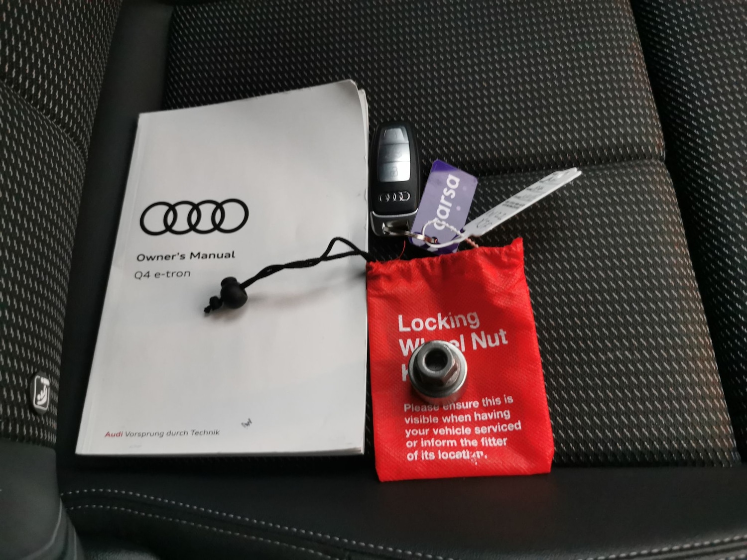 Used Audi Q4 e-tron 2022 for sale - 78212315: Photo 32