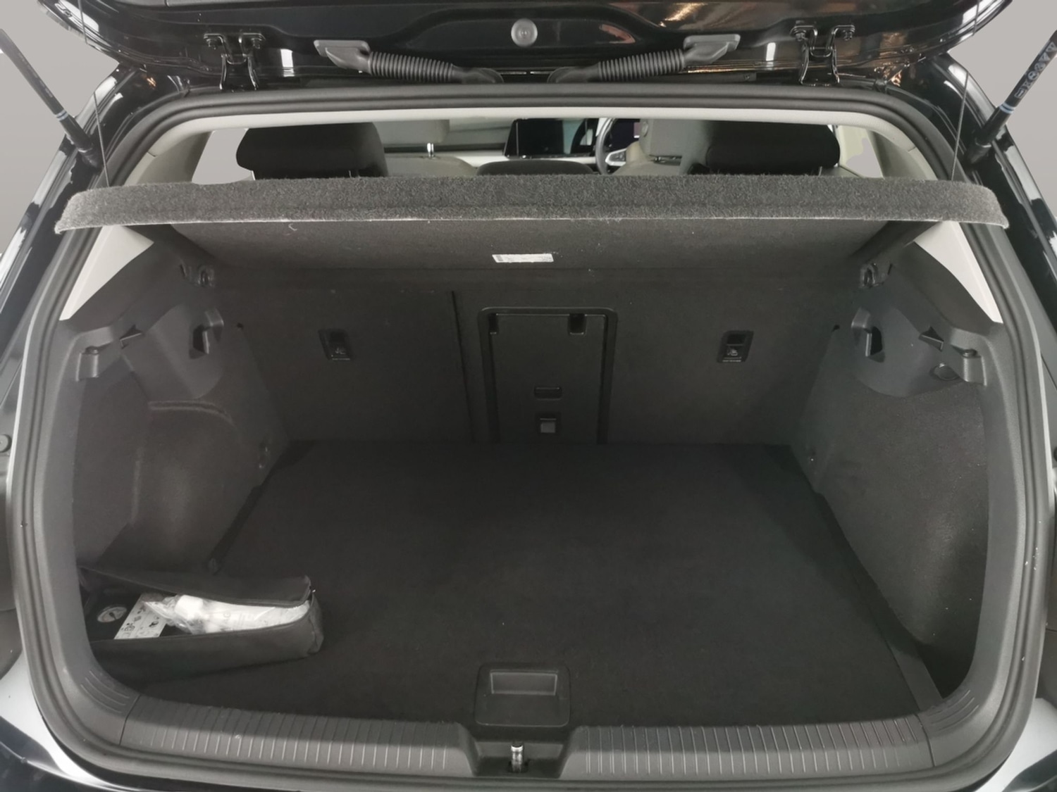 Used Volkswagen Golf 2023 for sale - 77127800: Photo 22