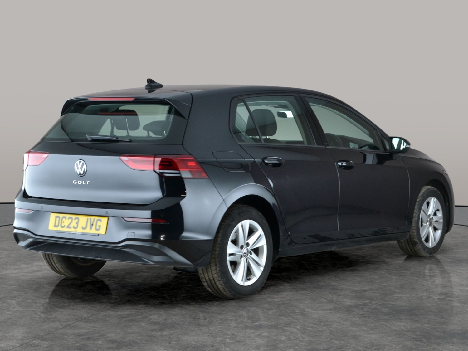 Used Volkswagen Golf 2023 for sale - 77127800: Photo 9