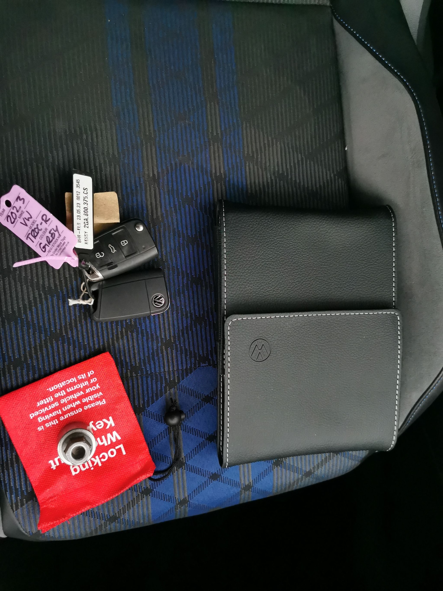 Used Volkswagen T-Roc 2023 for sale - 77432405: Photo 31