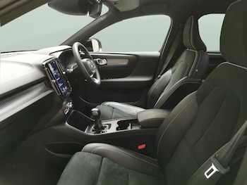 Used Volvo XC40 2022 for sale - 79443167: Photo