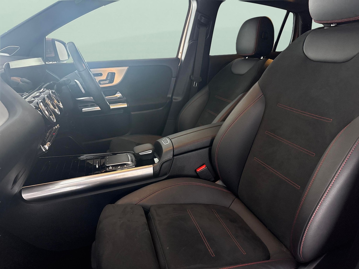 Used Mercedes-Benz EQA 2024 for sale - 77446827: Photo 4