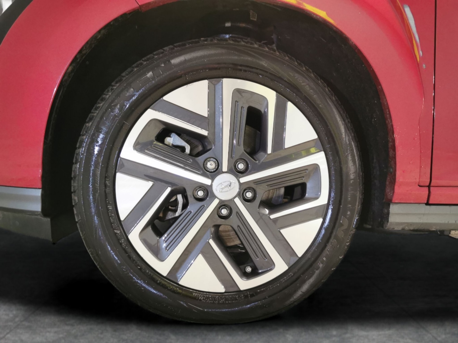 Used Hyundai KONA 2023 for sale - 77711114: Photo 28