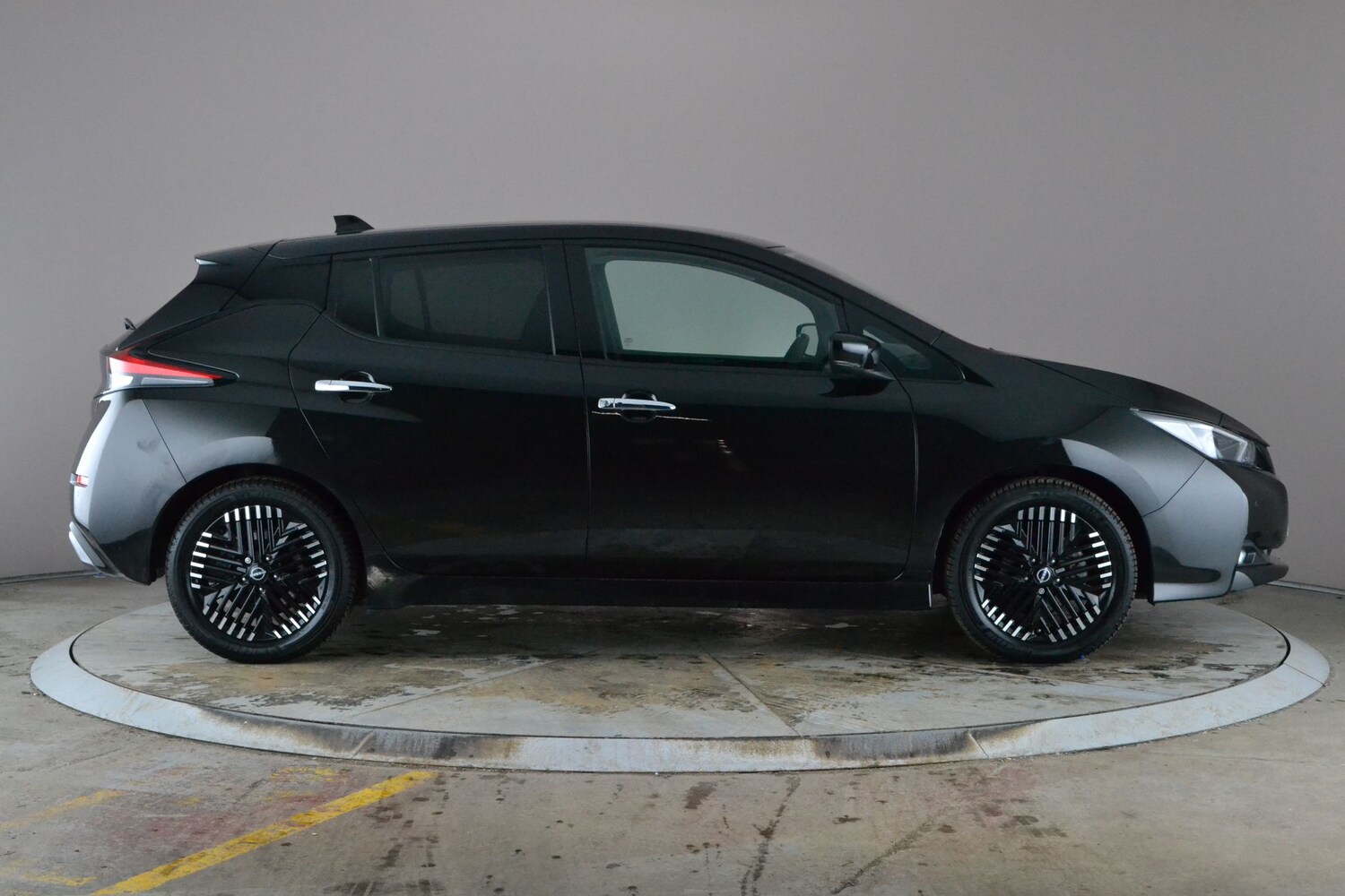 Used Nissan Leaf 2022 for sale - 77570423: Photo 9