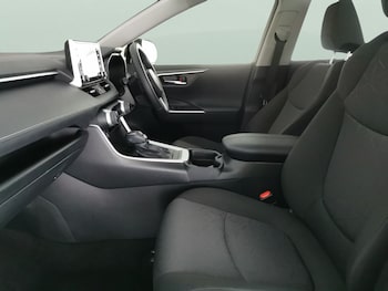 Used Toyota RAV4 2021 for sale - 75920170: Photo