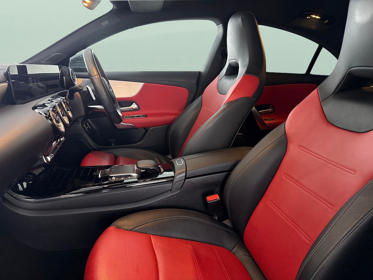 Used Mercedes-Benz CLA 2022 for sale - 77760369: Photo 4