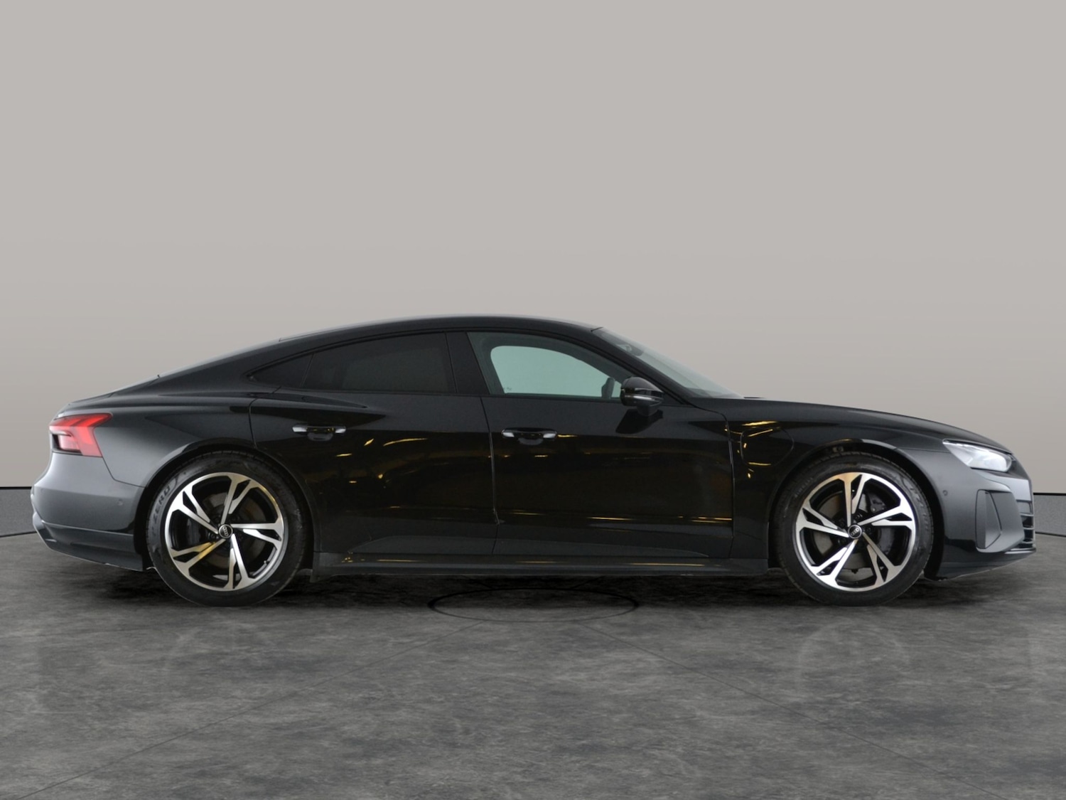 Used Audi e-tron GT 2022 for sale - 76624072: Photo 14