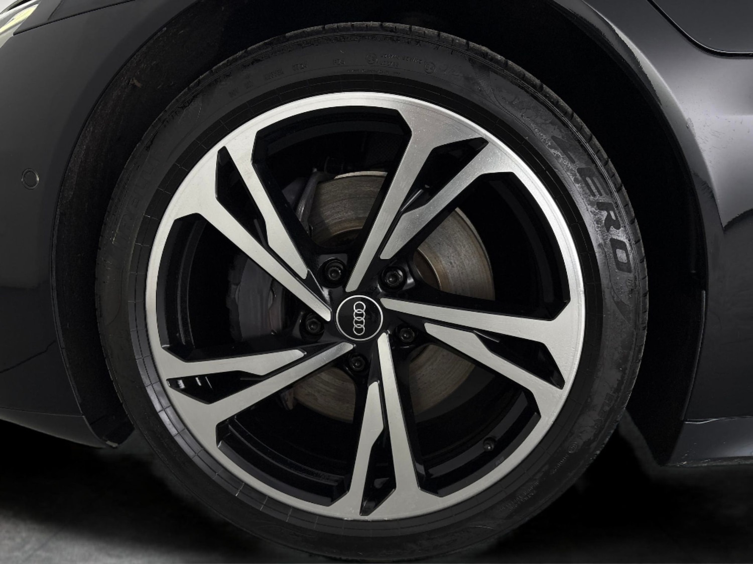 Used Audi e-tron GT 2022 for sale - 76624072: Photo 31