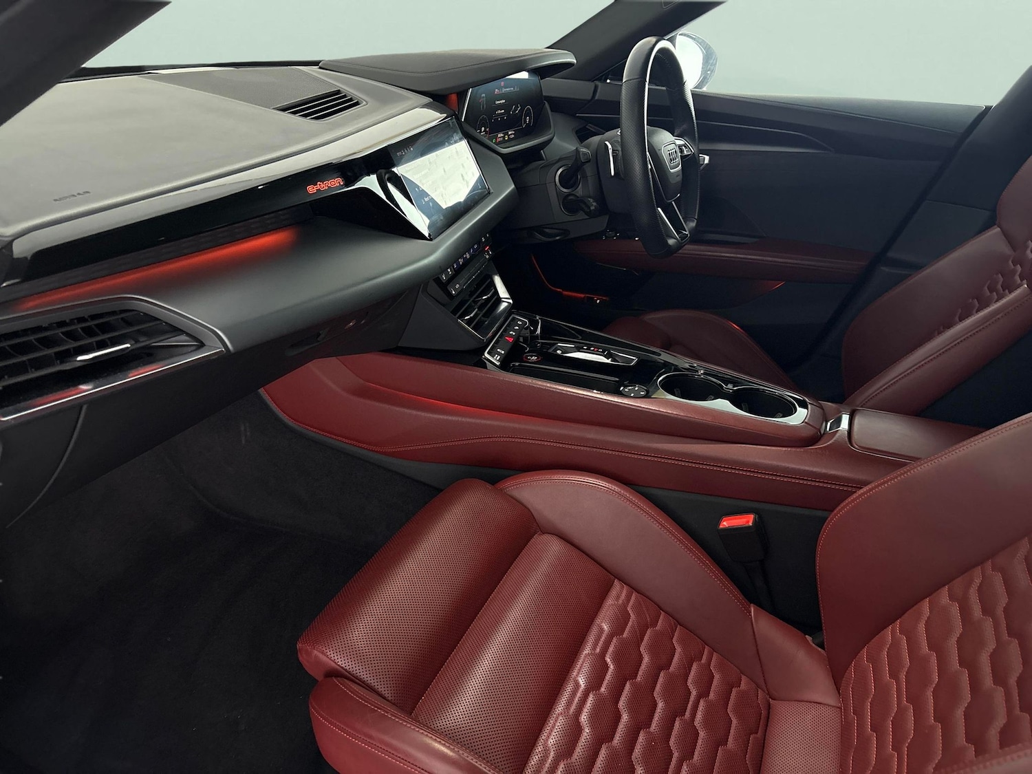 Used Audi e-tron GT 2022 for sale - 76624072: Photo 4