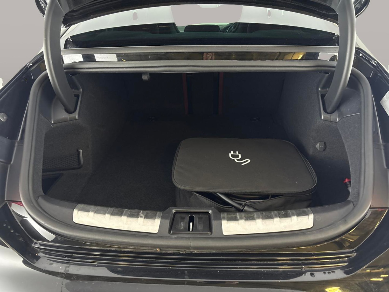 Used Audi e-tron GT 2022 for sale - 76624072: Photo 42