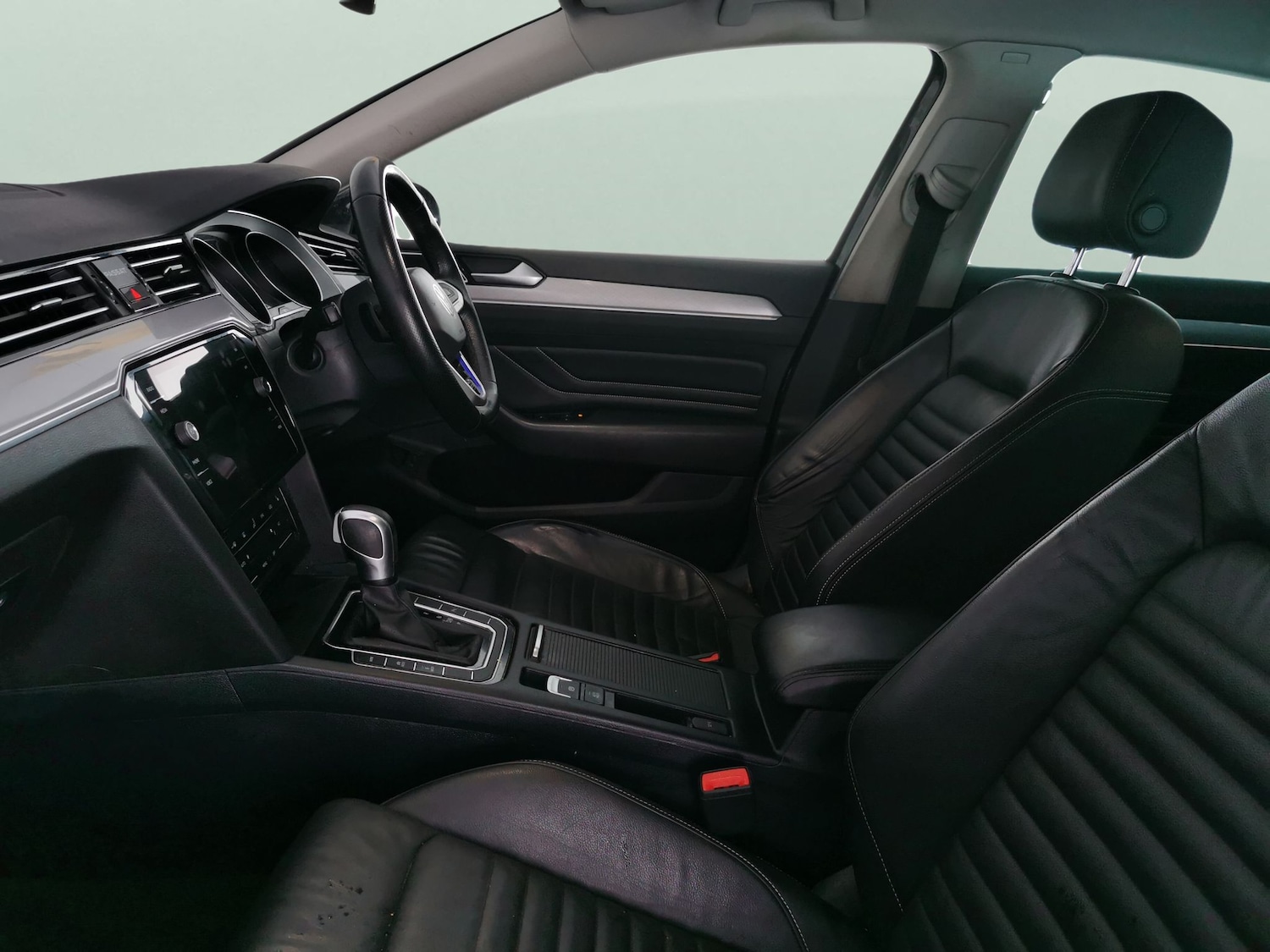 Used Volkswagen Passat 2022 for sale - 77404309: Photo 4