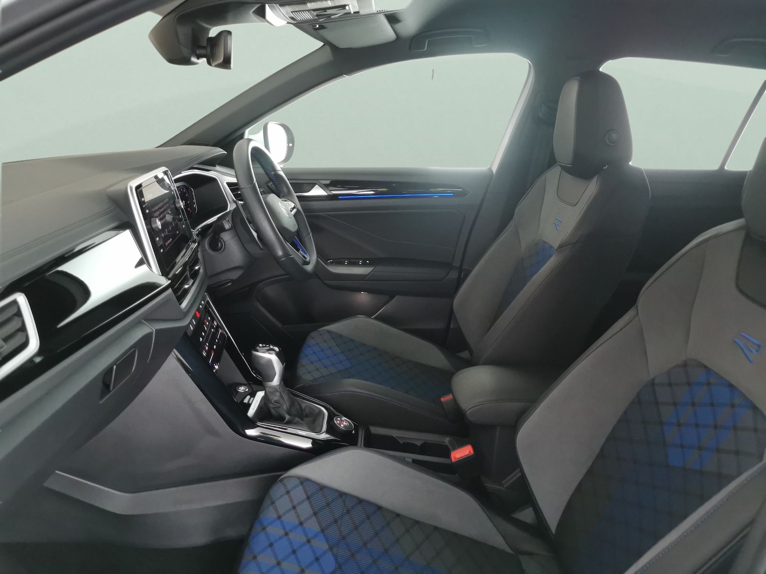 Used Volkswagen T-Roc 2023 for sale - 77418004: Photo 4